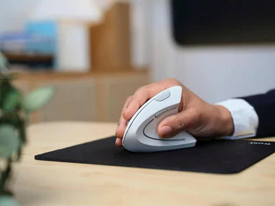 Aranaco Ergonomic Wireless Vertical Mouse.